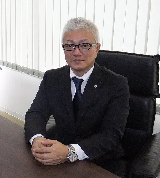 代表取締役　前田恵一